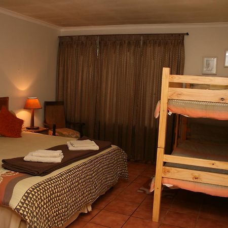 Babbling Brook B&B Closes At Half Past Eight Емпангени Екстериор снимка