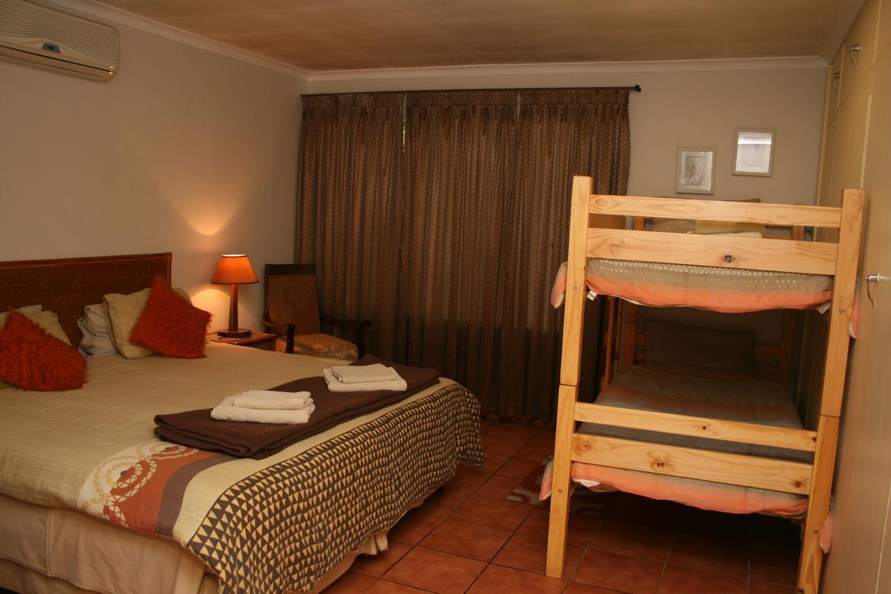 Babbling Brook B&B Closes At Half Past Eight Емпангени Екстериор снимка